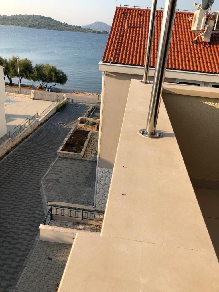 Apartments Villa Lili Lovetovo Vodice Exterior foto